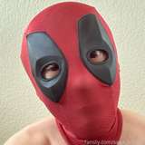 422937635590254592 from fansly